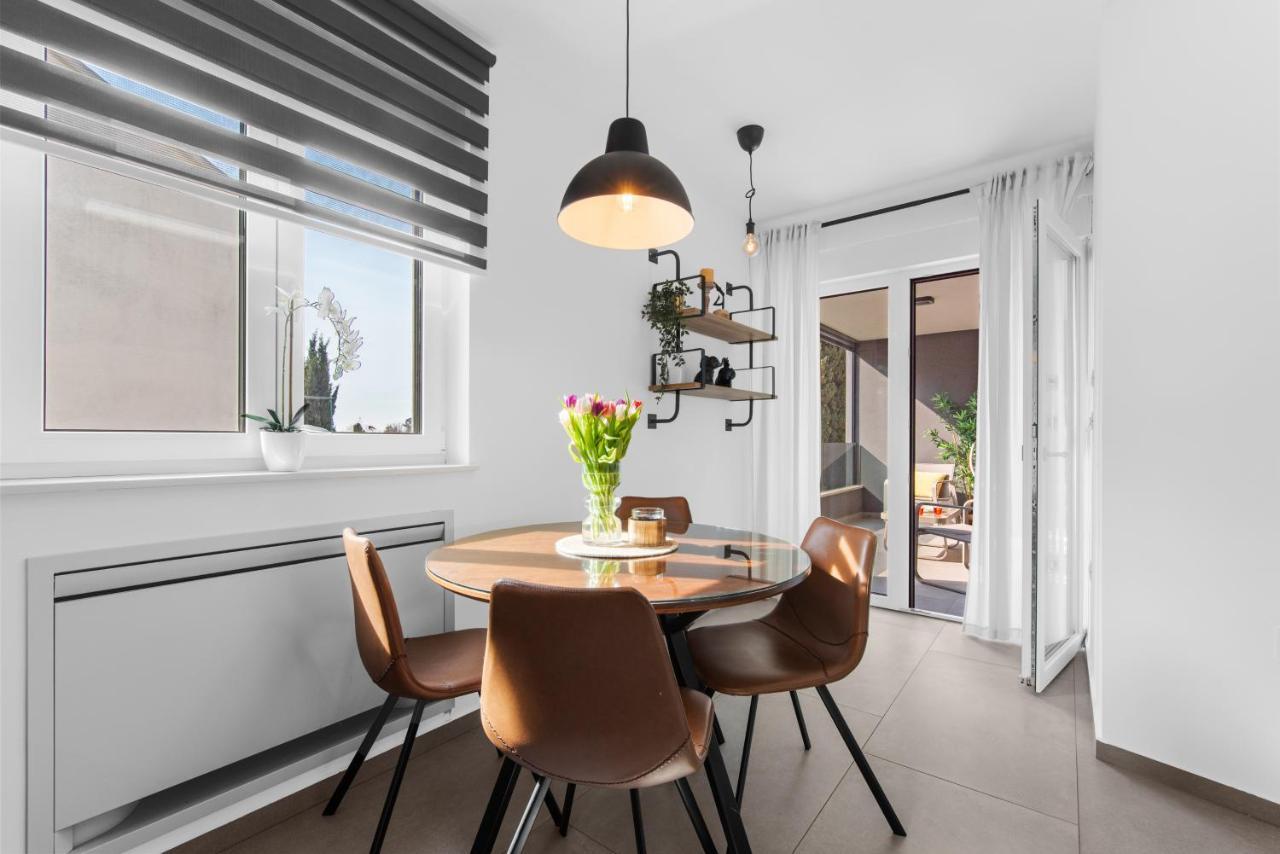Apart Residence Galant Rovinj Buitenkant foto